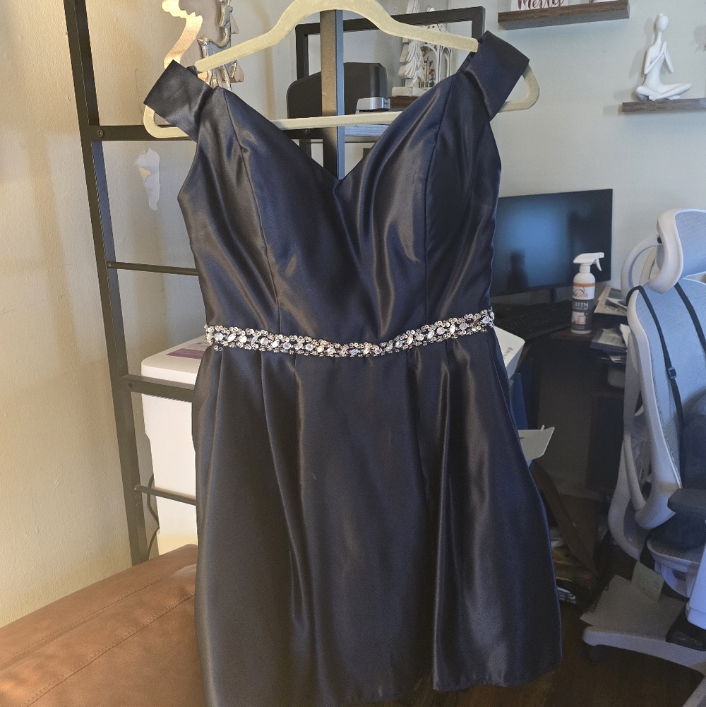 BLUE DRESS PROM - Picture 2 of 5